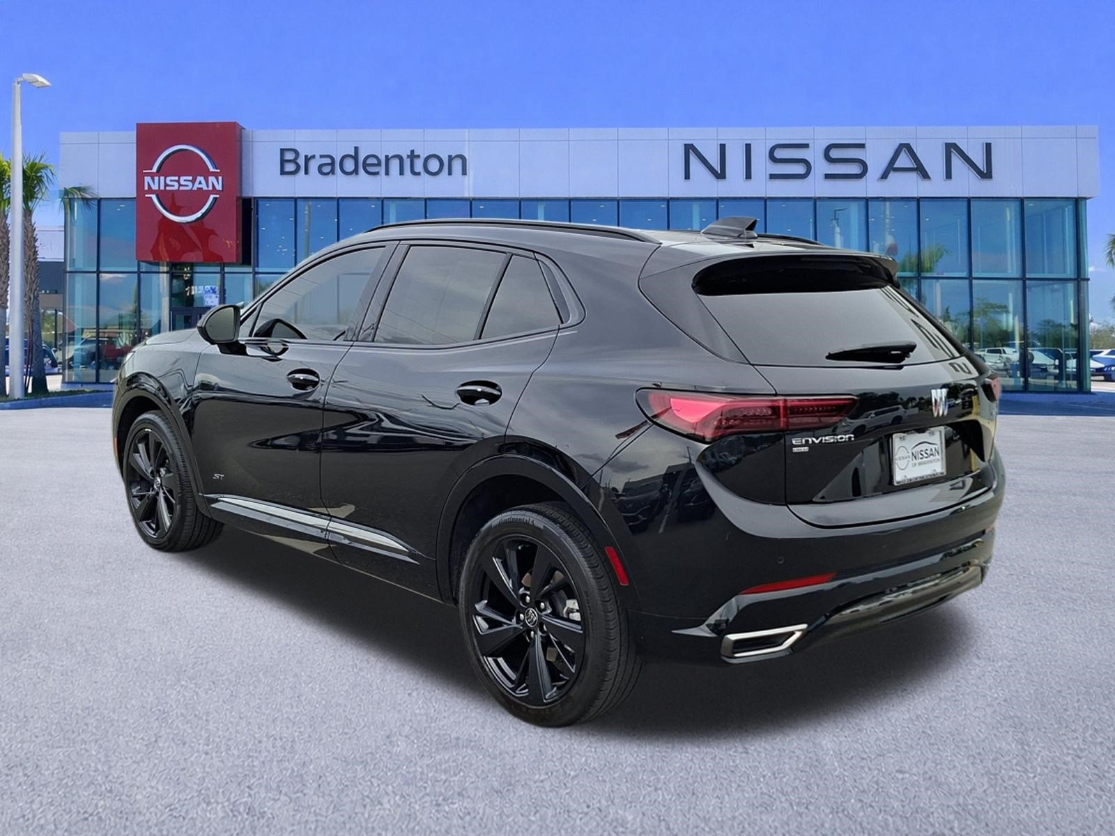 Used 2024 Buick Envision Sport Touring AWD/4WD image 7