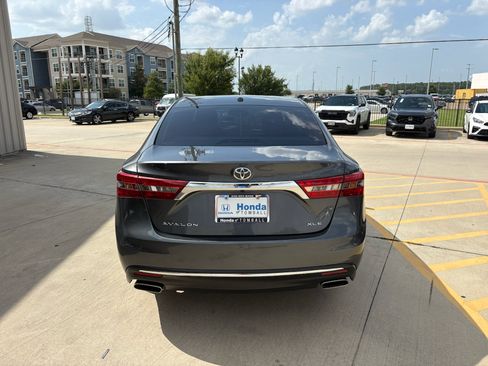 Used 2017 Toyota Avalon XLE FWD image 7