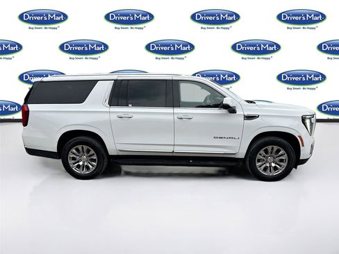 Used 2025 GMC Yukon XL Denali RWD image 8