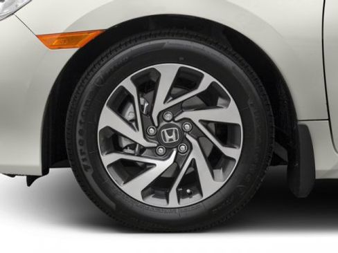 Used 2018 Honda Civic EX image 11
