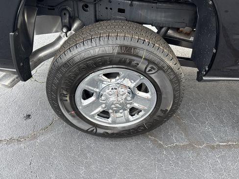 New 2026 RAM 2500 Tradesman AWD/4WD image 17