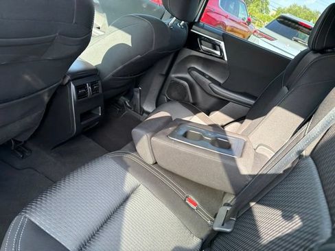 Used 2023 Mitsubishi Outlander ES FWD image 16