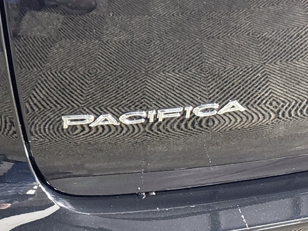 New 2026 Chrysler Pacifica Select AWD/4WD image 22