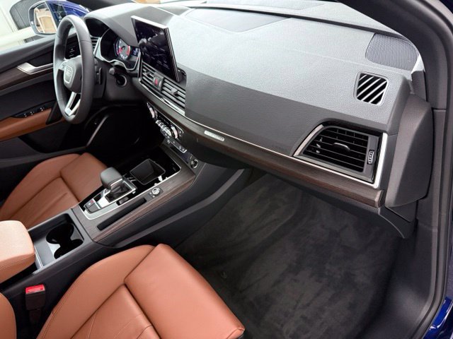 Certified 2024 Audi Q5 2.0T Premium AWD/4WD image 24