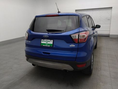 Used 2017 Ford Escape SE image 7