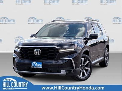 Used 2025 Honda Pilot Elite