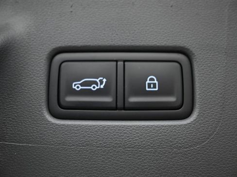 Used 2026 Hyundai Santa Fe SEL FWD image 16