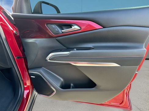 Used 2024 Chevrolet Traverse Z71 w/ Enhanced Driving Package image 35