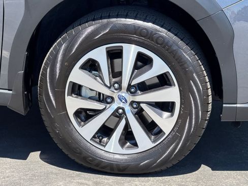 Certified 2025 Subaru Outback Premium AWD/4WD image 31