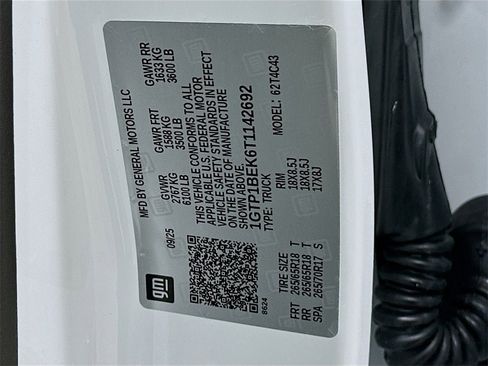 New 2026 GMC Canyon Elevation w/ Convenience Package image 33