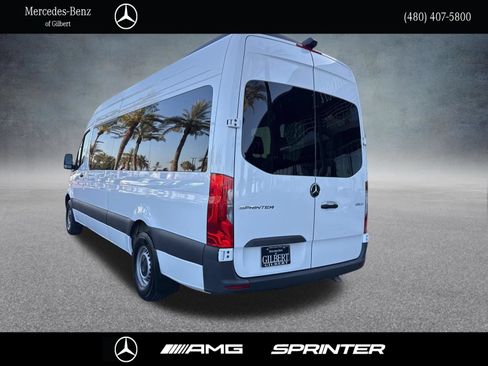 Used 2025 Mercedes-Benz Sprinter 2500 image 3