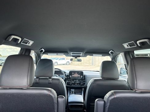Used 2025 Nissan Pathfinder Rock Creek AWD/4WD image 37