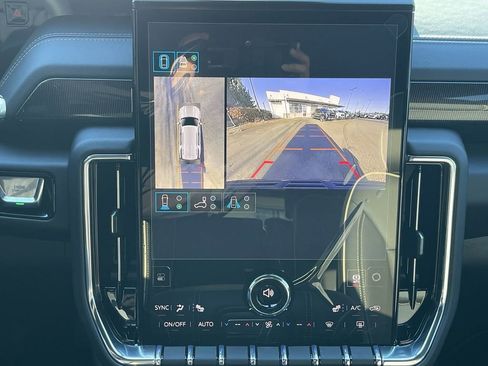 New 2026 GMC Yukon Elevation AWD/4WD image 15