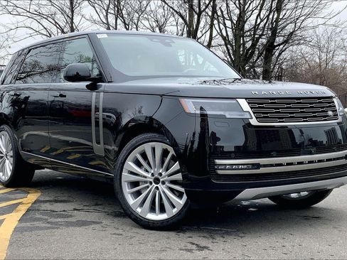 New 2026 Land Rover Range Rover Long Wheelbase SE AWD/4WD image 2