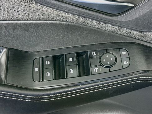 Used 2022 Nissan Rogue SV FWD image 24