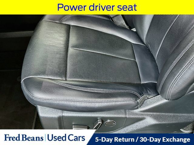 Used 2019 Ford Expedition XLT w/ Equipment Group 202A AWD/4WD image 24