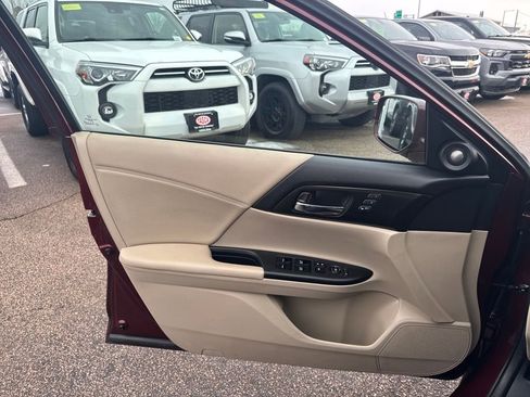 Used 2015 Honda Accord EX-L image 34