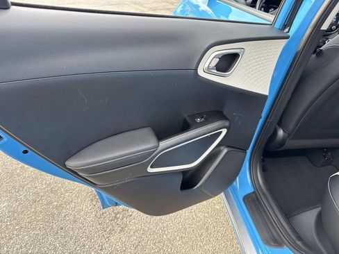 Used 2023 Kia Soul GT-Line image 17