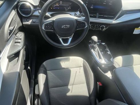 New 2026 Chevrolet Trax LT w/ Driver Confidence Package FWD image 11