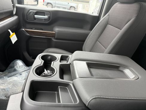 New 2026 GMC Sierra 3500 SLE image 26