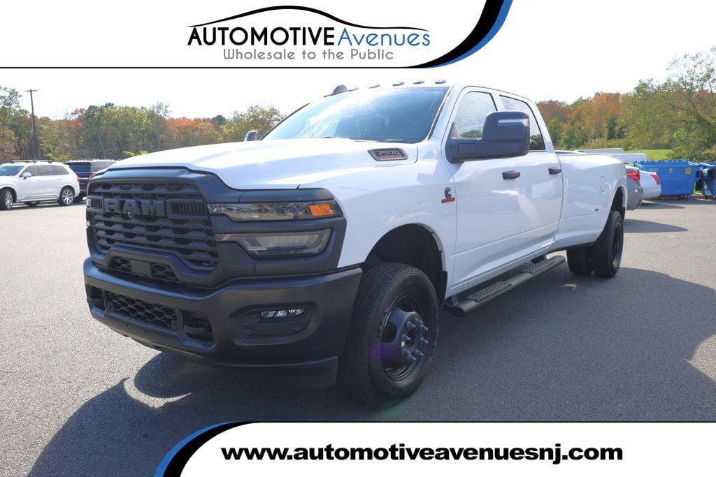 Used 2026 RAM 3500 Tradesman AWD/4WD image 1