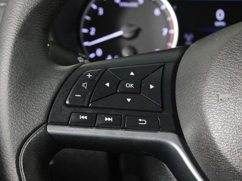 Certified 2023 Nissan Sentra SV FWD image 27