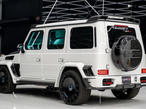 Used 2025 Mercedes-Benz G 63 AMG 4MATIC image 11