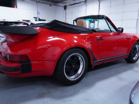 Used 1988 Porsche 911 Carrera RWD image 3