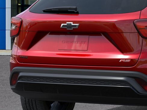 New 2026 Chevrolet Trax RS w/ Sunroof Package image 14