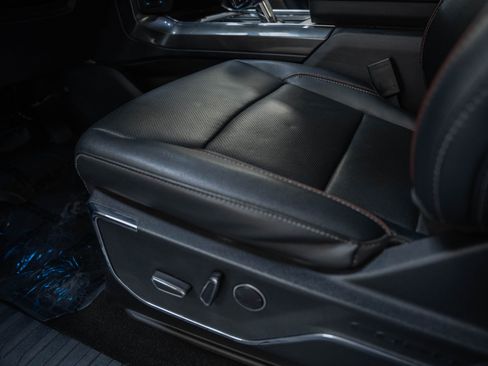 Used 2022 Ford F150 Lariat w/ Equipment Group 502A High image 43