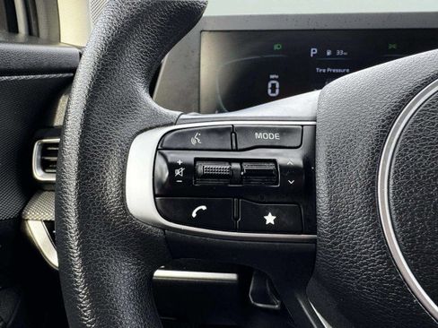 Used 2023 Kia Sportage LX image 25