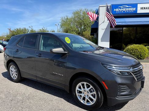 Used 2022 Chevrolet Equinox LS image 48