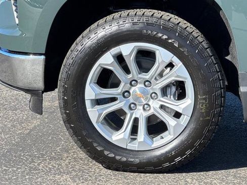 New 2026 Chevrolet Silverado 1500 LTZ w/ LTZ Premium Package image 32