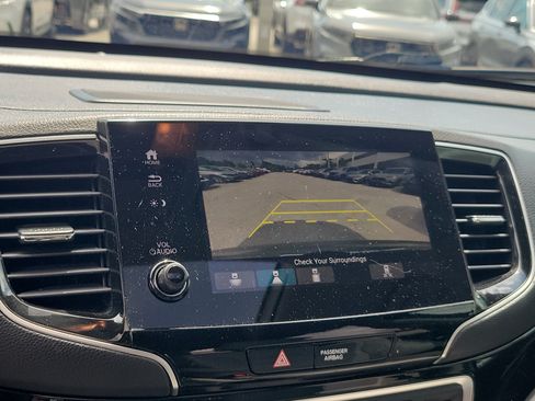 Used 2019 Honda Pilot Touring image 30