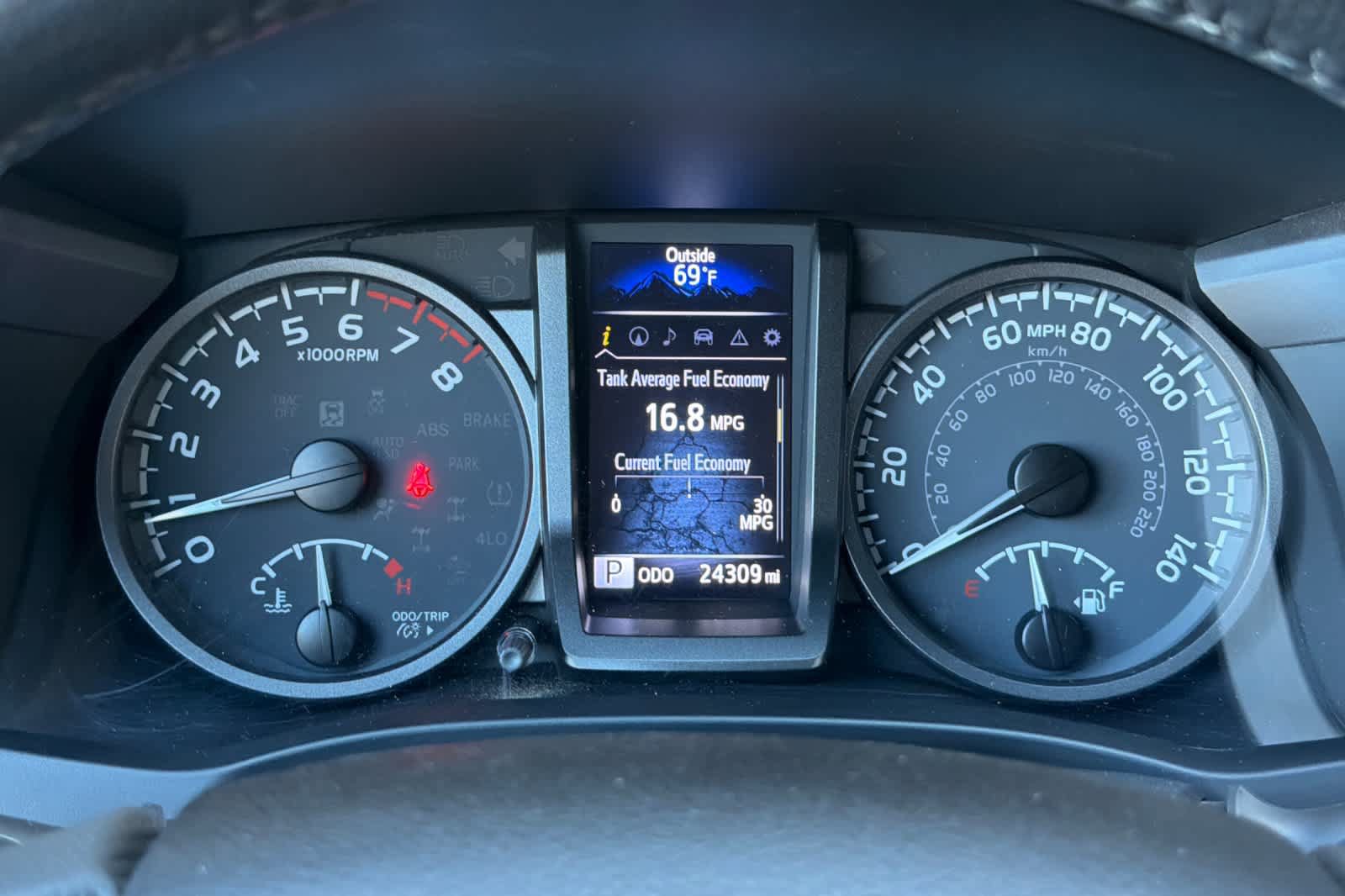 Used 2021 Toyota Tacoma TRD Sport w/ Advanced Technology Package AWD/4WD image 25