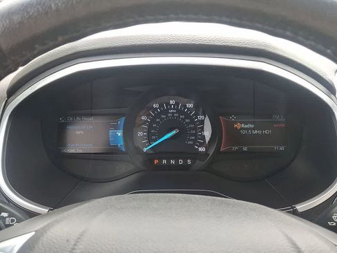 Used 2018 Ford Edge Titanium w/ Equipment Group 301A AWD/4WD image 13