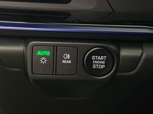 Certified 2025 Porsche 911 Carrera T RWD image 36