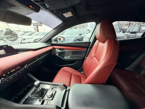 Used 2021 MAZDA MAZDA3 s image 12