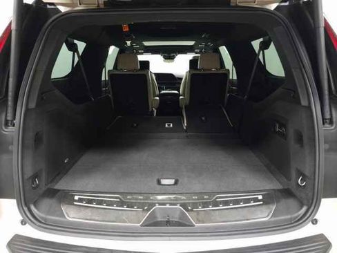 Used 2021 Cadillac Escalade ESV Sport w/ Driver Assist Tech Package image 8