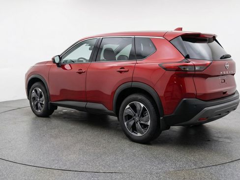 Used 2025 Nissan Rogue SV FWD image 6