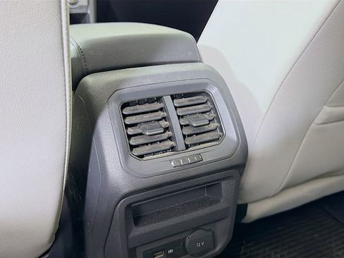 Used 2019 Volkswagen Tiguan SEL w/ 3rd Row Seat Package image 28