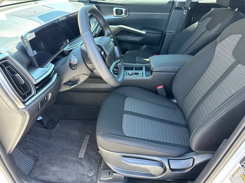 New 2026 Kia Sorento LX FWD image 9