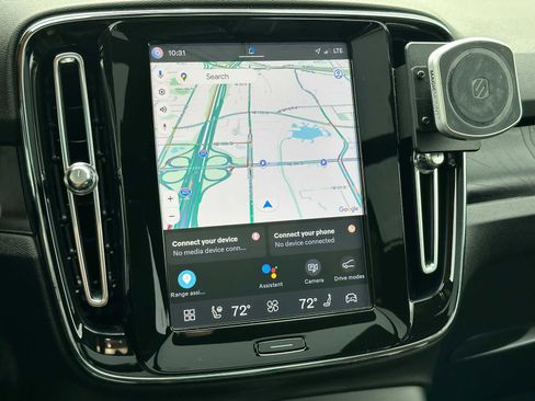 Certified 2023 Volvo XC40 Recharge Ultimate AWD/4WD image 28