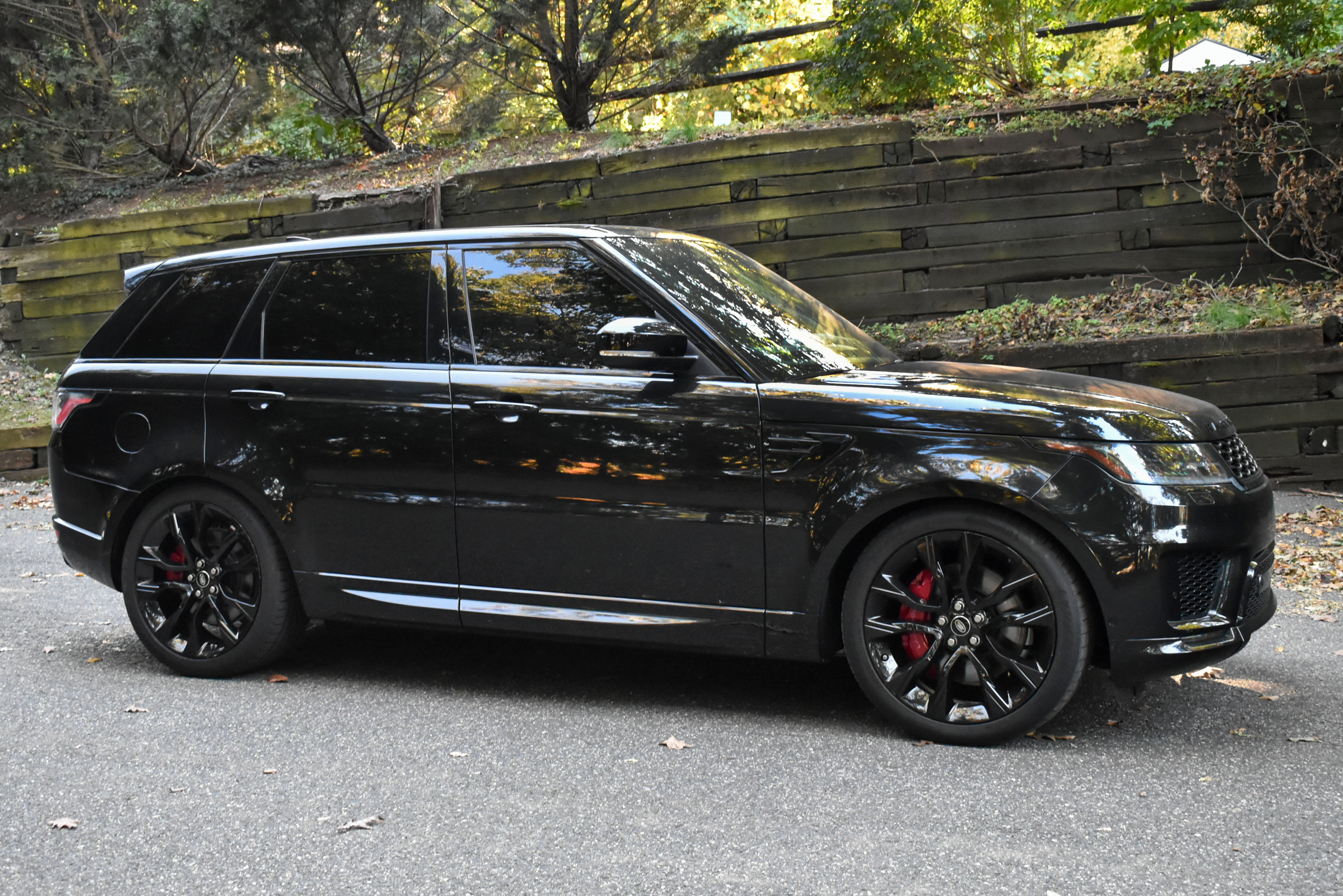 Used 2021 Land Rover Range Rover Sport HST AWD/4WD image 12