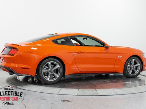 Used 2016 Ford Mustang GT Premium w/ Equipment Group 401A RWD image 22