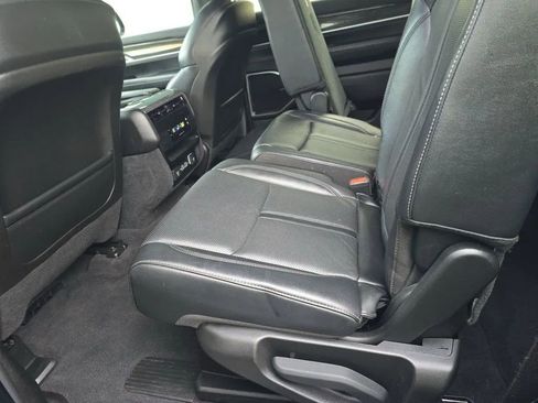 Used 2022 Jeep Wagoneer Series II image 12