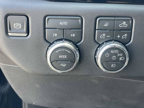 New 2026 GMC Sierra 1500 Elevation w/ Elevation Premium Package AWD/4WD image 20