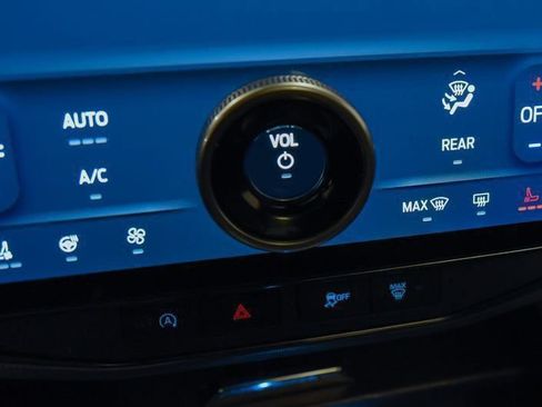 Used 2023 Ford Expedition Max Limited AWD/4WD image 40