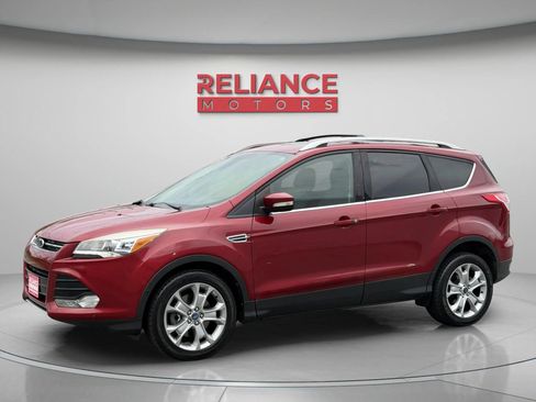 Used 2014 Ford Escape Titanium w/ Equipment Group 401A AWD/4WD image 2
