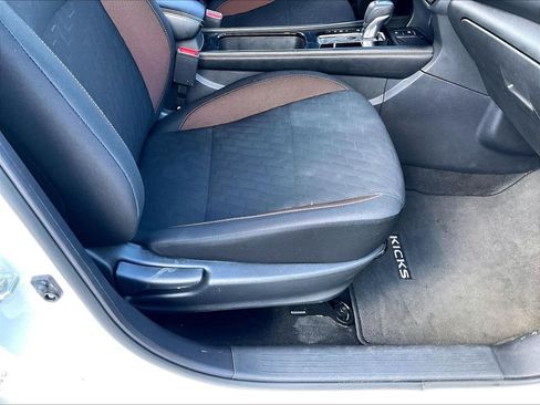Used 2024 Nissan Kicks SR FWD image 34
